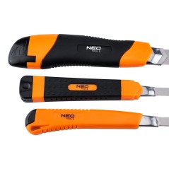 NEO TOOLS 63-714 Noże z ostrzem łamanym + ostrza, zestaw 26 sztuk 