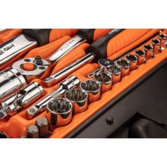 NEO TOOLS 08-690 Klucze nasadowe 1/4", 1/2", zestaw 71 szt. 